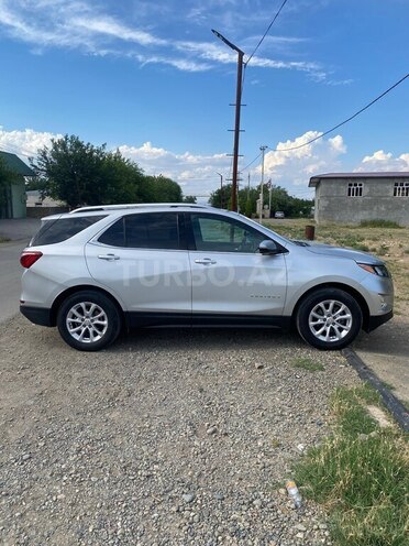 Chevrolet Equinox-4