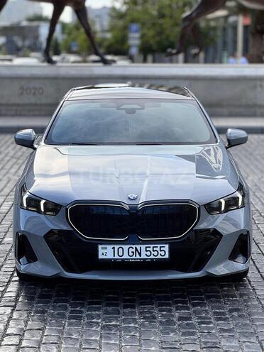 BMW 520-2