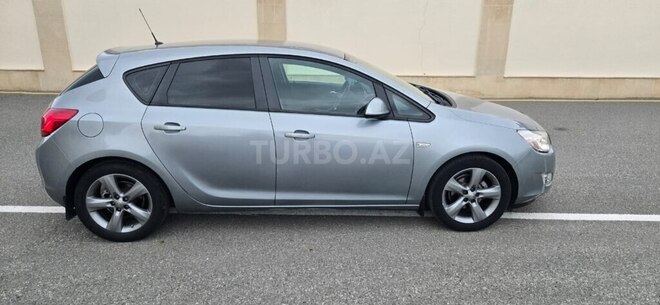 Opel Astra-7