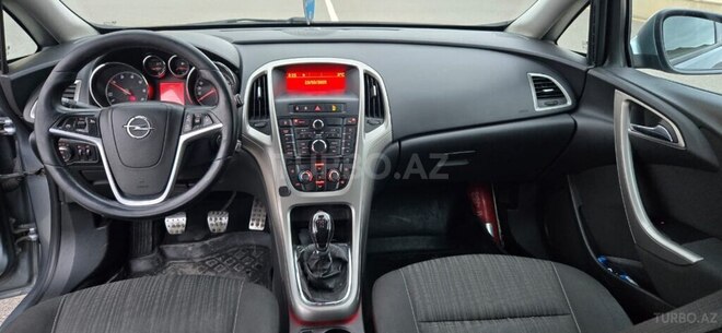 Opel Astra-12