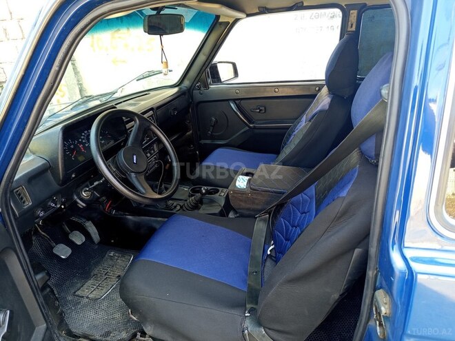 LADA (VAZ) Niva-6