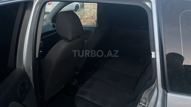 Ford Fusion-9