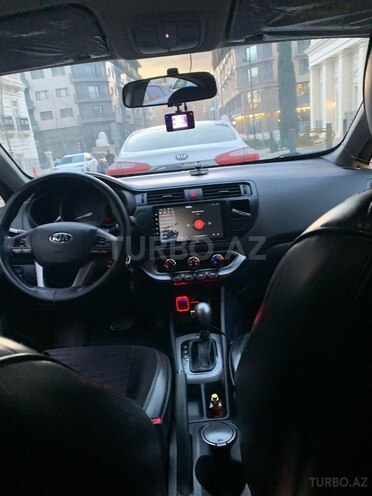 Kia Rio-8