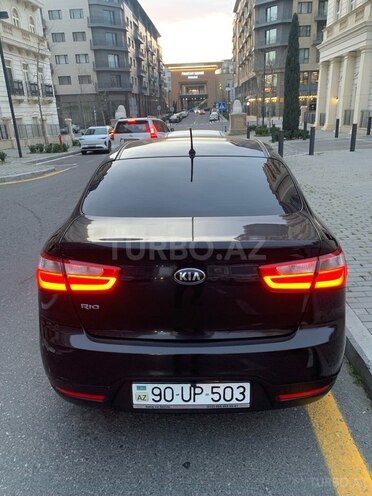 Kia Rio-4