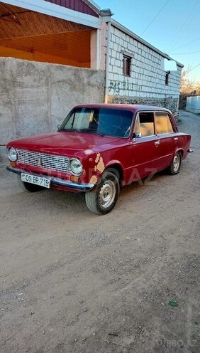 LADA (VAZ) 21011-1