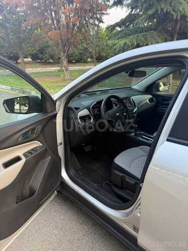Chevrolet Equinox-5