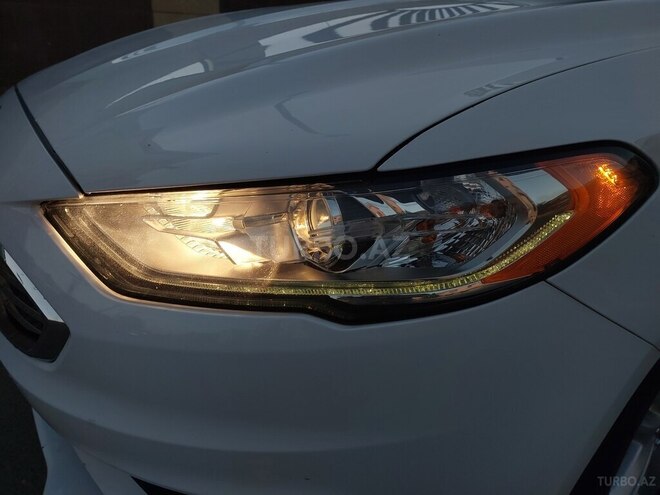 Ford Fusion (North America)-8