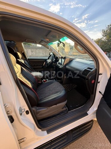 Toyota Land Cruiser Prado-10
