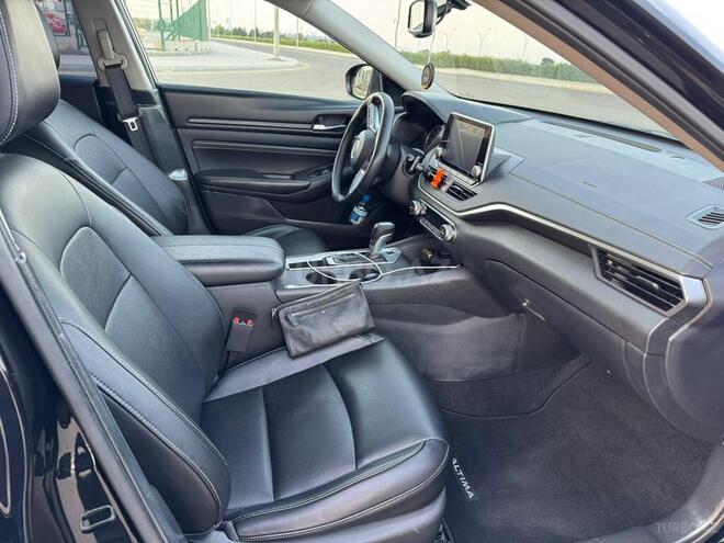 Nissan Altima-7