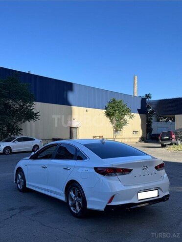 Hyundai Sonata-7