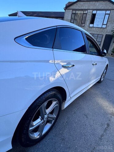 Hyundai Sonata-10