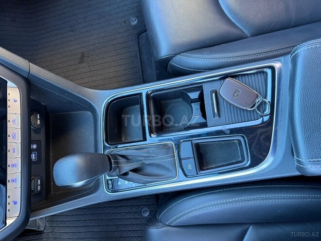Hyundai Sonata-19
