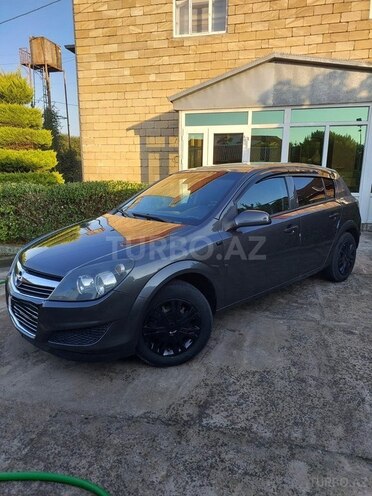 Opel Astra-2