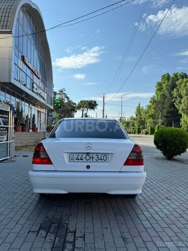 Mercedes C 200-3