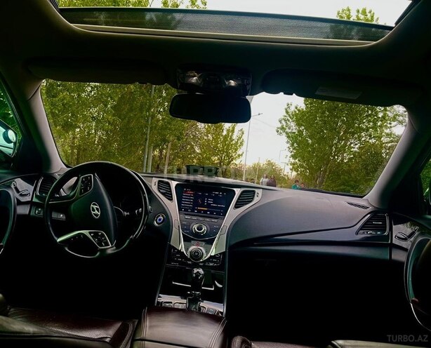 Hyundai Azera-3