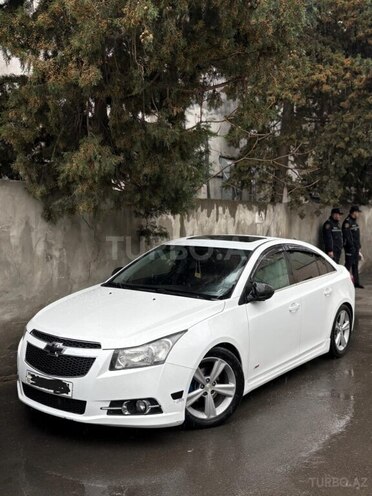 Chevrolet Cruze-1
