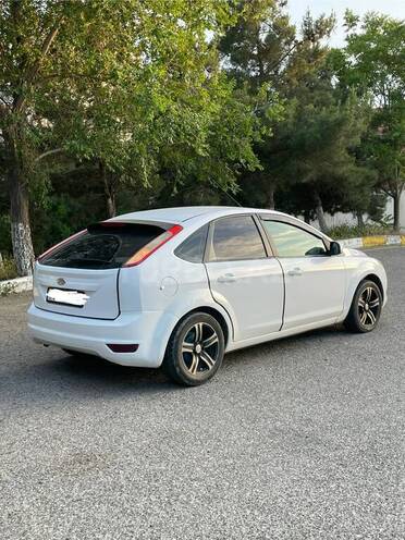Ford Focus-8
