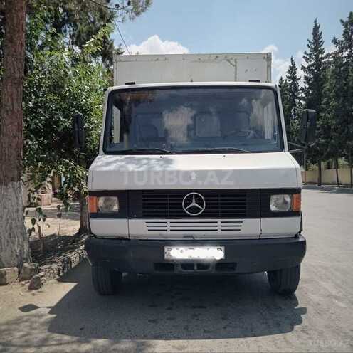 Mercedes 709 D-1