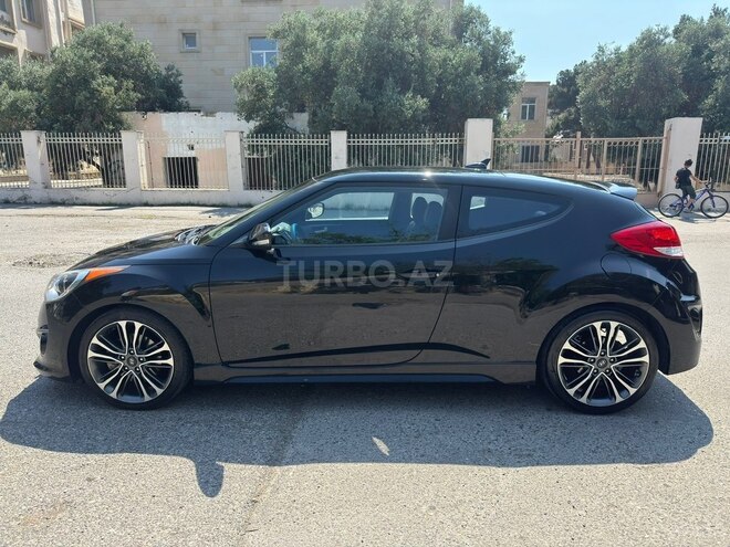 Hyundai Veloster-3