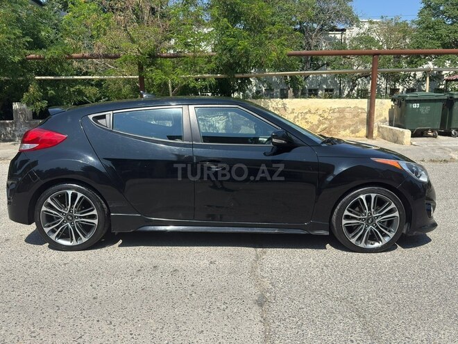 Hyundai Veloster-5