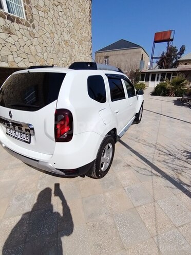 Renault Duster-5