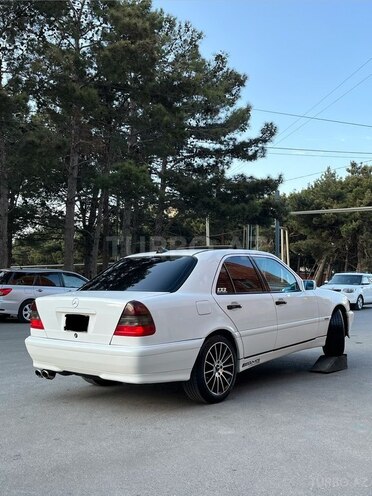 Mercedes C 230-3