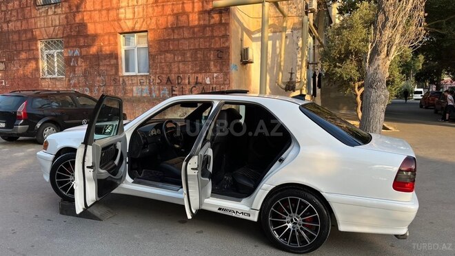 Mercedes C 230-13