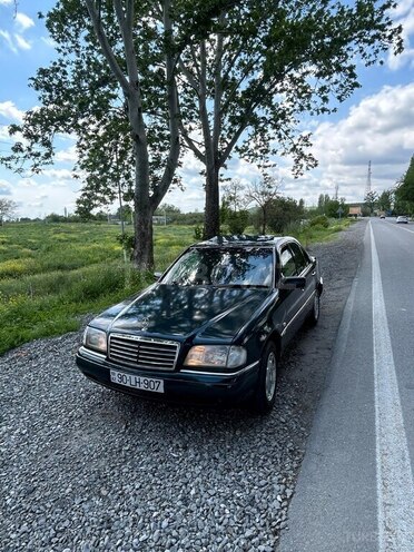 Mercedes C 220-1