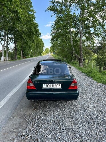 Mercedes C 220-2