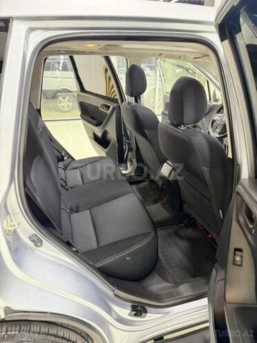 Subaru Forester-18