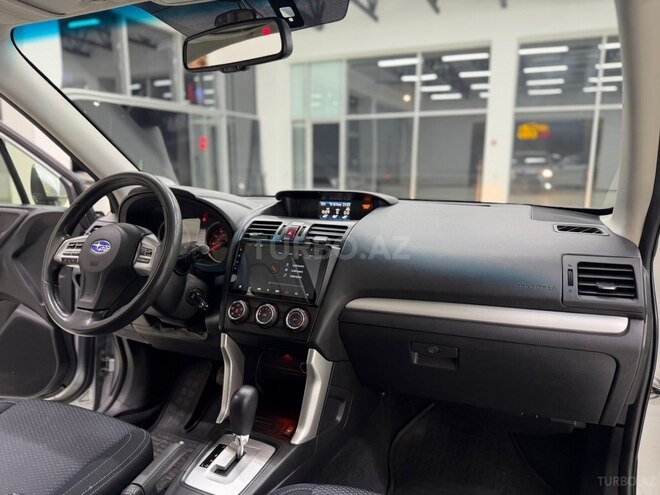 Subaru Forester-12