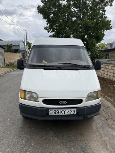 Ford Transit-1