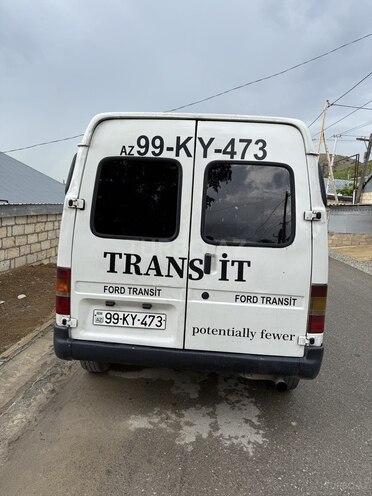 Ford Transit-2