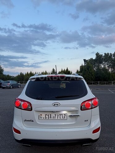 Hyundai Santa Fe-11