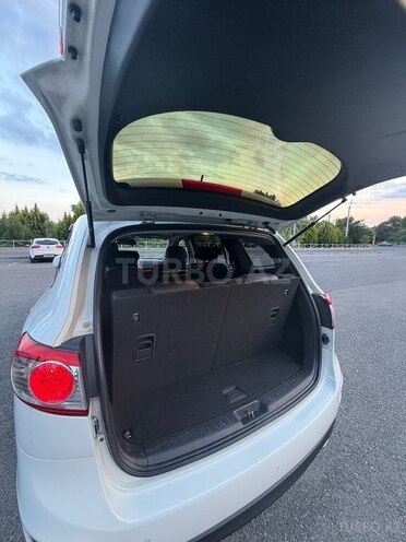 Hyundai Santa Fe-19