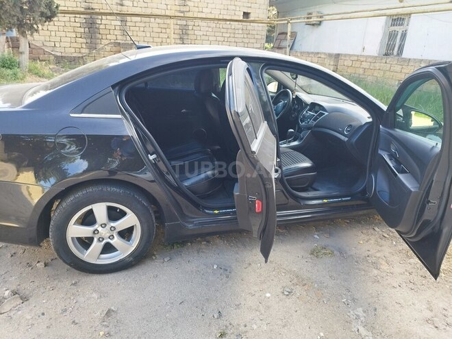 Chevrolet Cruze-5