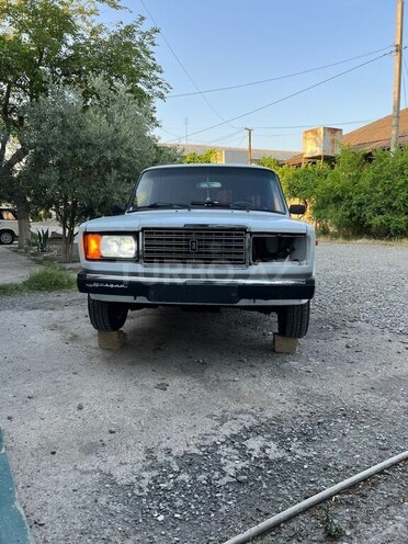 LADA (VAZ) 2107-1