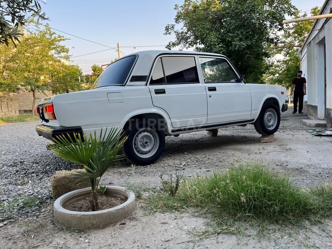 LADA (VAZ) 2107-3