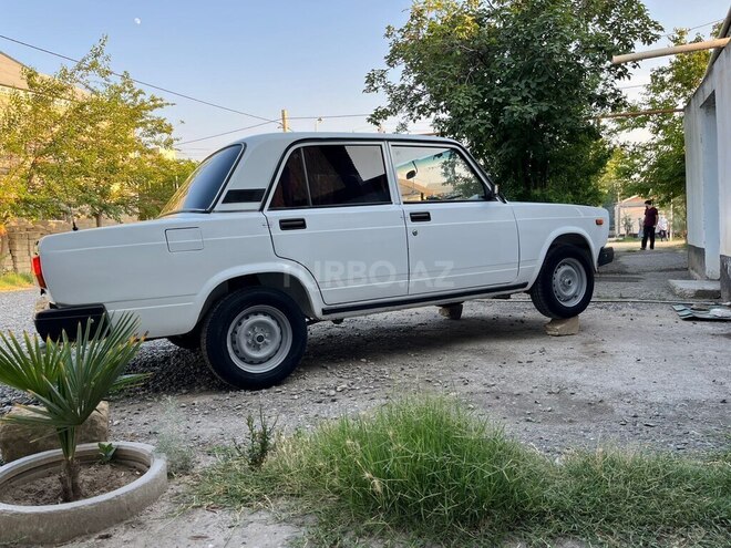 LADA (VAZ) 2107-5