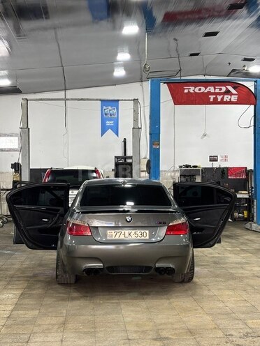 BMW 530-12