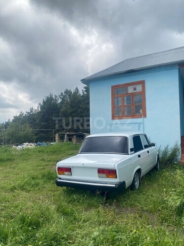 LADA (VAZ) 2107-5