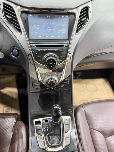 Hyundai Azera-16