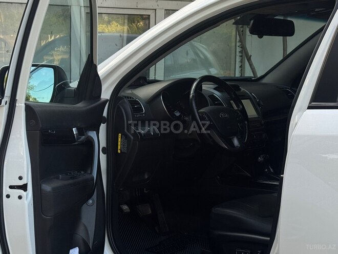 Kia Sorento-18