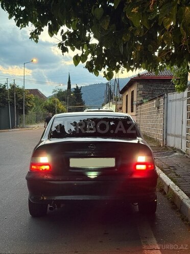 Opel Vectra-5