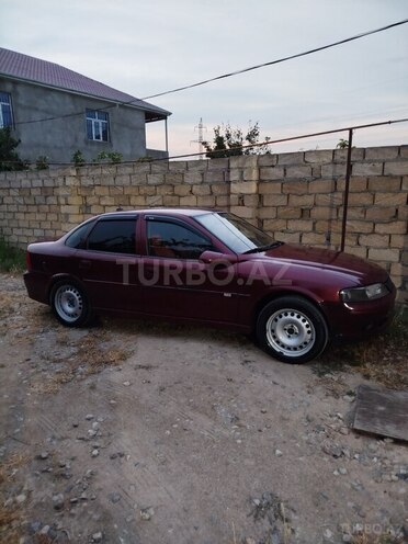 Opel Vectra-3