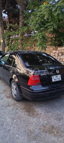 Volkswagen Jetta-10