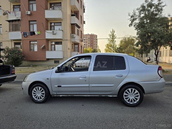 Renault Symbol-3