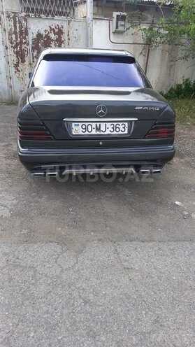Mercedes 250 D-6