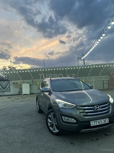 Hyundai Santa Fe-13