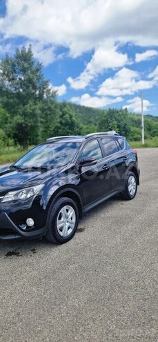 Toyota RAV4-4